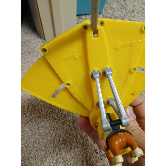 Paw Patrol Ultimate Rescue Rubble Ultimate Hang Glider Exclusive Glider & Figure - Picture 7 of 11